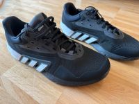 Adidas Trainer Hallenschuhe - Gr. 43 1/3 - Neuwertig Essen - Essen-Stadtmitte Vorschau