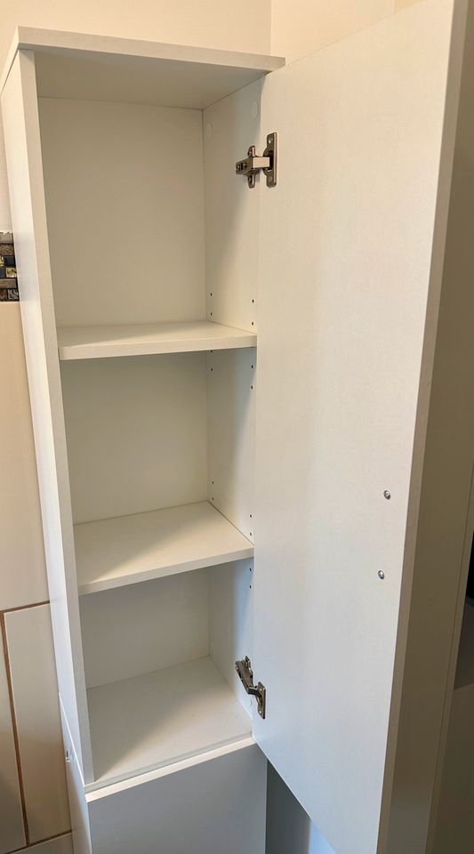 Badezimmer Hochschrank !!! in Tarmstedt