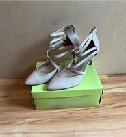 Schuhe Pumps Damenschuhe Größe 41 Creme NEU Nordrhein-Westfalen - Halver Vorschau