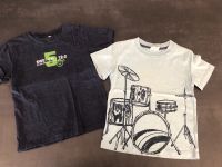 2 sehr gut erhaltene Jungen T-Shirts mit Musik-Motiv, Gr 98/104 Hessen - Kelkheim Vorschau