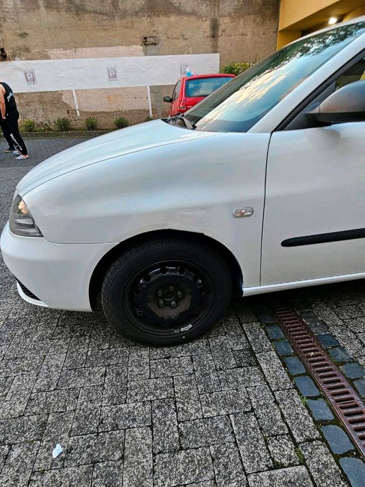 Seat Ibiza top Zustand TÜV neu in Krefeld