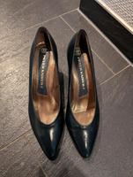 Dunkelblaue Peter Kaiser Leder Pumps Hessen - Marburg Vorschau