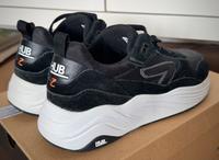 NEU+UNGETRAGEN HUB Glide Schwarz Gr. 39 Sneaker Rave Ecco Spezial Berlin - Neukölln Vorschau