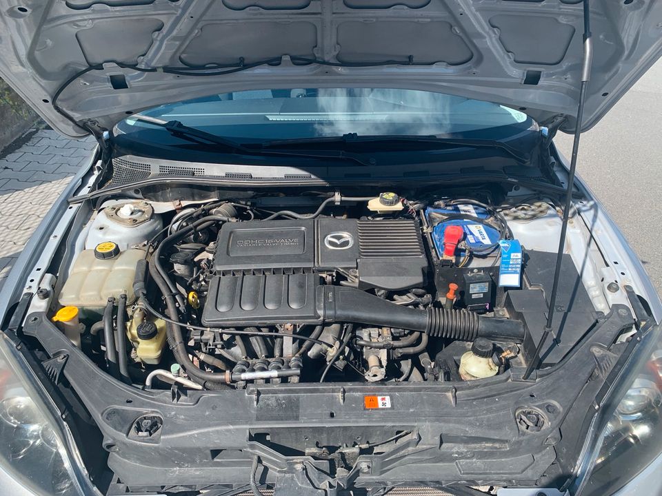 Mazda 3 1,6 Automatik mit lpg Gas Anlage in Eppertshausen