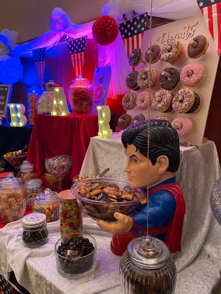 Candybar Superman in Neunkirchen