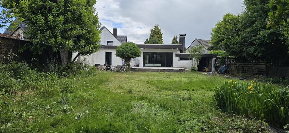 Haus mit traumhaftem Garten Reuschenberg Neuss in NordrheinWestfalen
