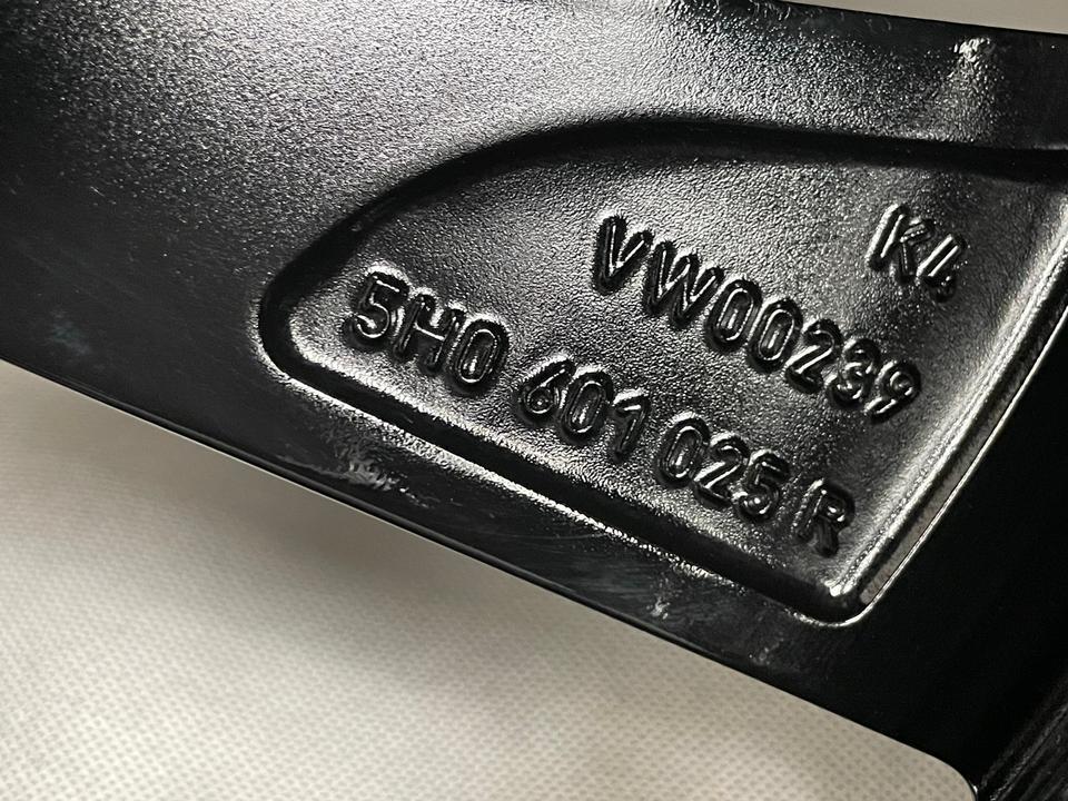 ORIGINAL VW 19 ZOLL GOLF 8  ADELAIDE 5H0601025R FELGEN SOMMER in Hainburg