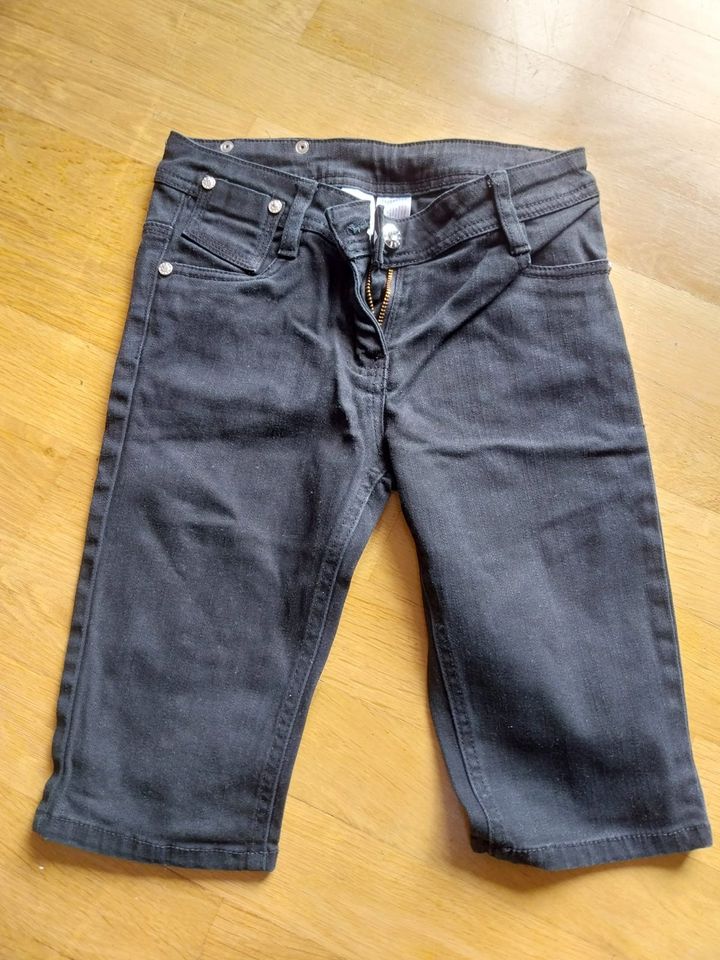 Schwarze knielange Jeans Gr. 152 in Regenstauf