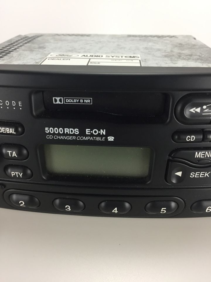 Ford Focus Auto Radio 5000 RDS EON in Hameln