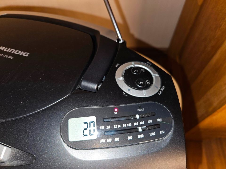 Stereo Cassetten CD Radio in Bördeland