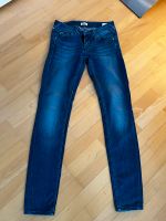 Wunderschöne Jeans von Tommy Hilfiger Neupreis 129,95 Euro München - Bogenhausen Vorschau