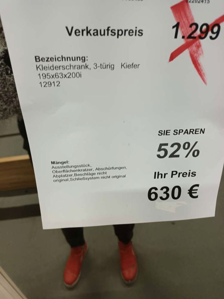 (E) Schränke, Kleiderschrank statt 1299€ in Eisleben