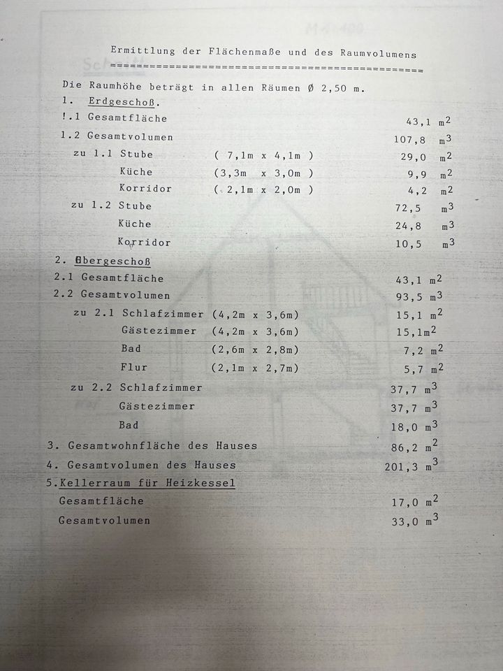 Doppelhaushälfte mit Nebengebäude und Garten in Halberstadt