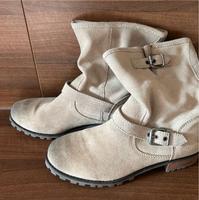 Neuwertige Wildleder Stiefeletten Größe 40 beige Nürnberg (Mittelfr) - Nordstadt Vorschau