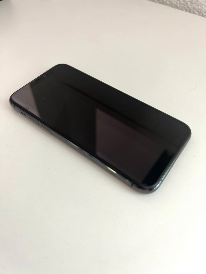 iPhone 11 Pro Space Grey 512GB mit Orginal zubehör in Pforzheim