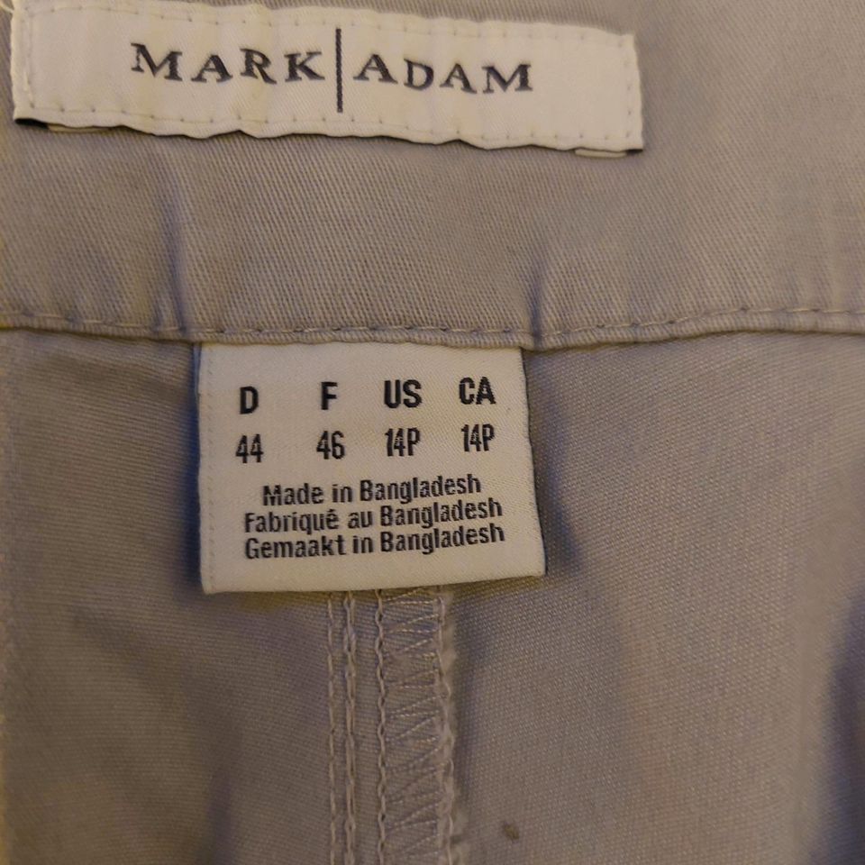 Mark Adam Damen Shorts, beige, 44 in Frankfurt am Main