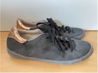 Schuh-Verkauf! ESPRIT Turnschuhe Sneaker, Dunkelblau, Gr.42 München - Moosach Vorschau