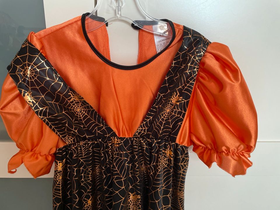 süßes Hexen Kostüm / Kleid Größe 128 orange/schwarz in Braschwitz
