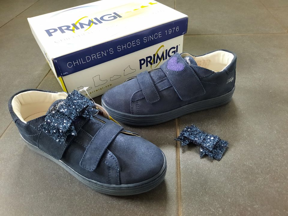 Primigi Sneaker Leder blau 35 36 abnehmbare Schleife neu in Penzberg