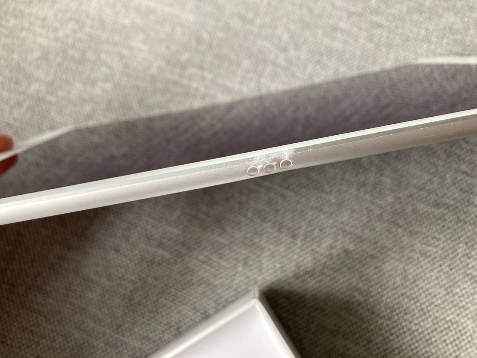 Apple iPad Air 2019 weiß 64GB - bitte Anzeige lesen! in Köln