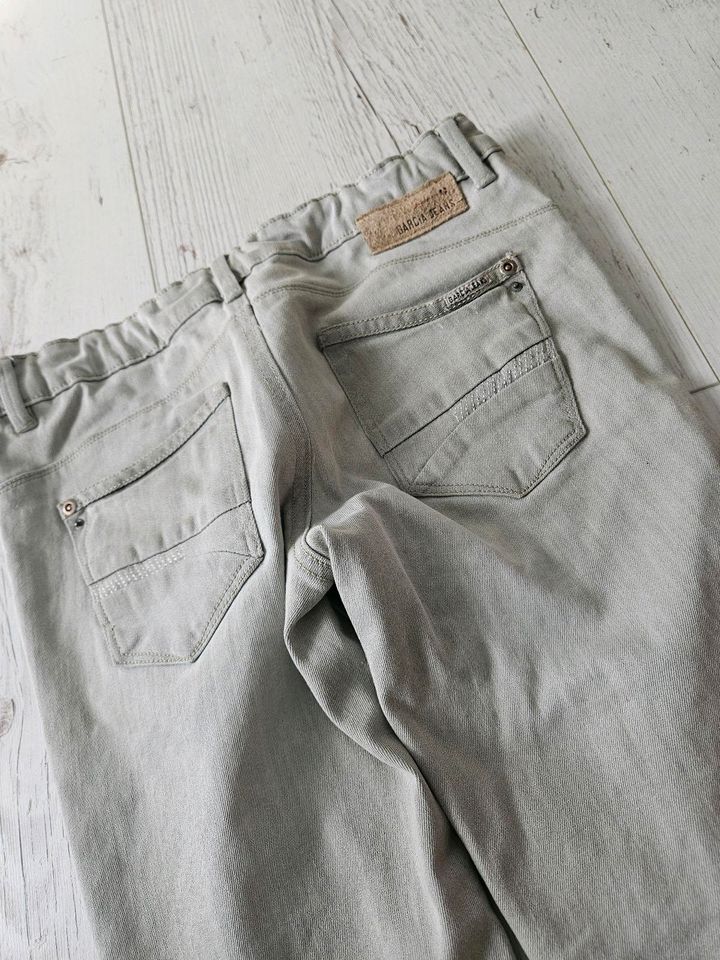 Garcia Jeans grau Größe 146 /13 Jahre Slim Fit in Chemnitz