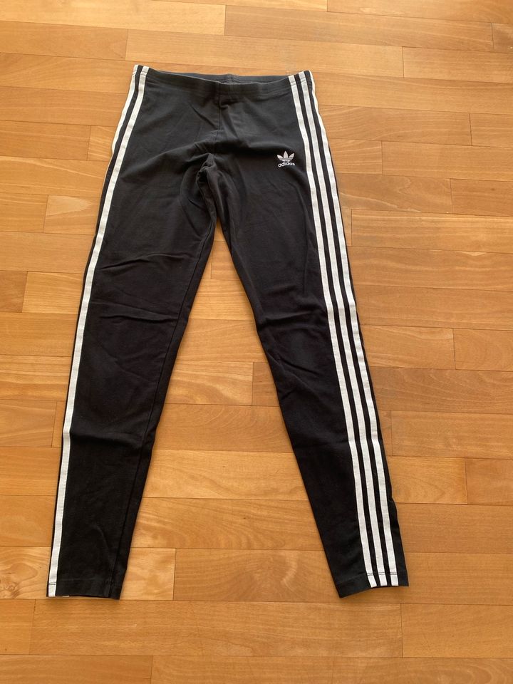 Adidas Legging/Sporthose Mädchen schwarz Gr.170 in Aalen