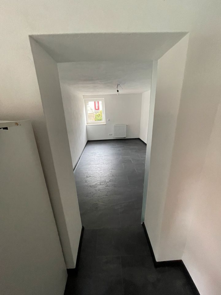 Vermiete Wohnung 4 1/2 Zimmer nähe von Dinkelsbühl Erstbezug in Dinkelsbuehl