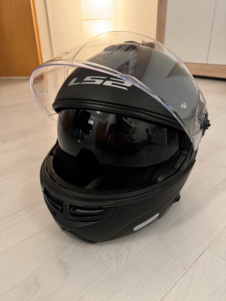 Helm Motorradhelm LS2 Klapphelm Integralhelm XS 53-54 mattschwarz in Halle