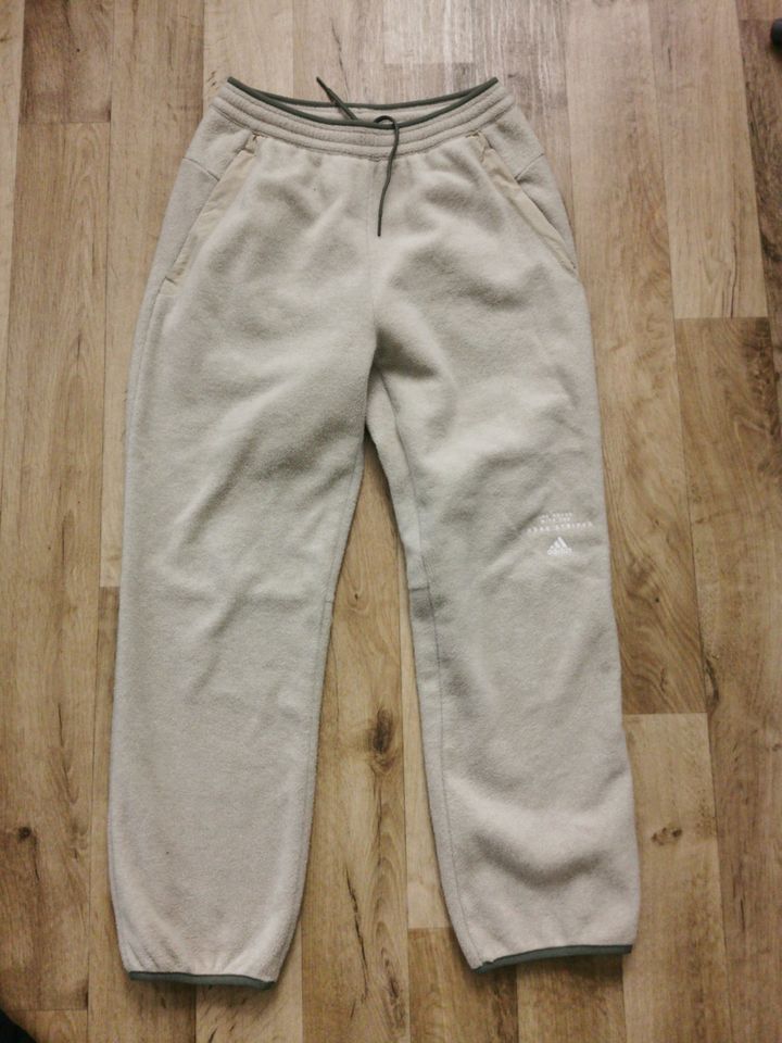 adidas Fleece Jogginghose Hose Fleecehose Teddy Sherpa in Nürnberg (Mittelfr)