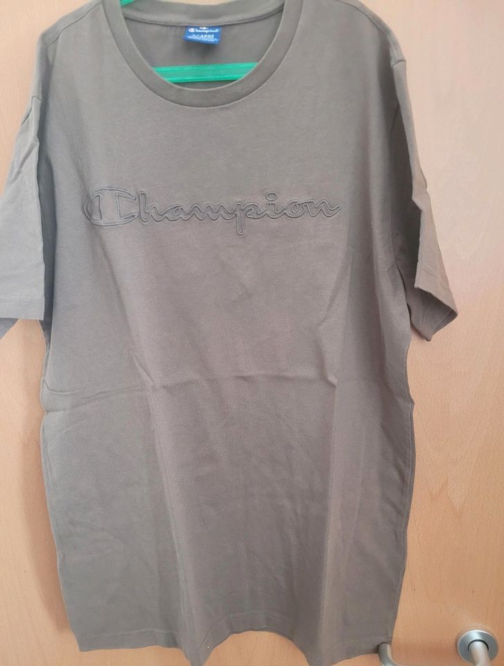 Champion T-Shirt, XL, taupe, neuwertig in Essen