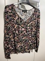 Bluse in Größe 38 von Reserved zu verkaufen Aubing-Lochhausen-Langwied - Aubing Vorschau