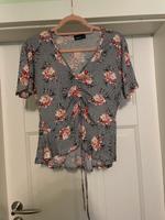 Top Bluse Streifen gestreift Blumenmuster Blumen Rosen Raffung Thüringen - Steinach Vorschau