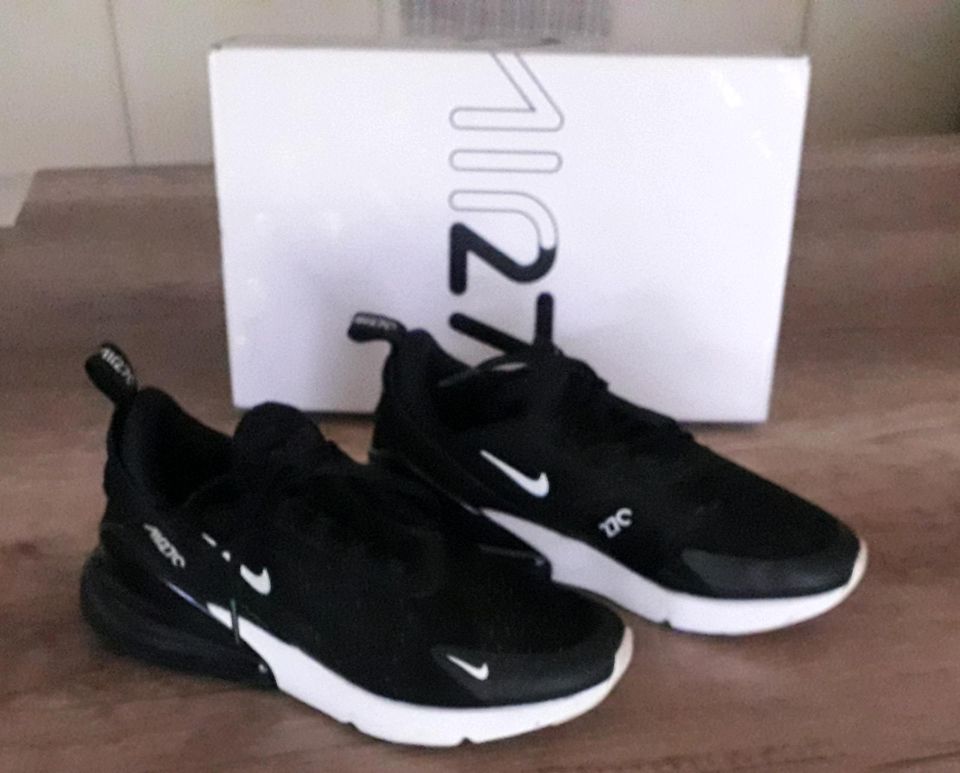 Nike Air Max 270 Gr 38 in Bayern - Hausen i. Niederbayern | eBay  Kleinanzeigen ist jetzt Kleinanzeigen