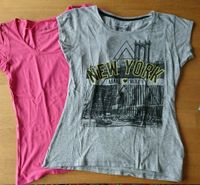 T-Shirts in grau mit Muster und eines in pink, Größe M Nordrhein-Westfalen - Brakel Vorschau