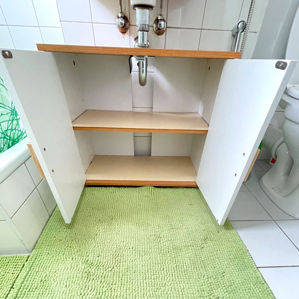 Waschtischunterschrank Badschrank, 2 Türen Nur Abholung aus Neuss in Neuss