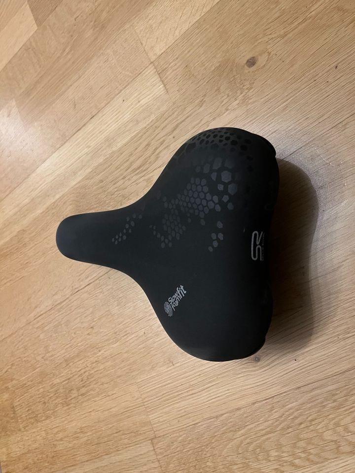 Selle Royal Freeway Fit Moderate Unisex-Sattel in Wandsbek - Hamburg  Tonndorf | Fahrrad Zubehör gebraucht kaufen | eBay Kleinanzeigen ist jetzt  Kleinanzeigen