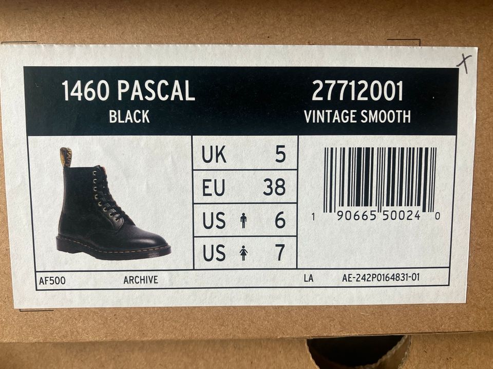 Dr. Martens Docs 1460 Pascal Black Vintage Smooth EU 38 in Eschenburg