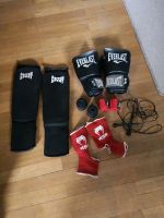 Kickbox-Ausrüstung *Boxhandschuhe* *Bandagen* etc. München - Laim Vorschau