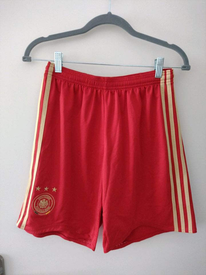 Adidas Sporthose Gr 176 Deutschland Nationalmannschaft rot gold in Wörth am Rhein