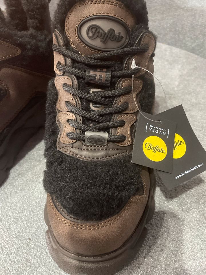 Buffalo Schuhe Große 37 in schwarz VEGAN in Köln