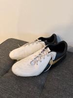 Nike Fußballschuhe Gr.42,5 Bayern - Goldbach Vorschau