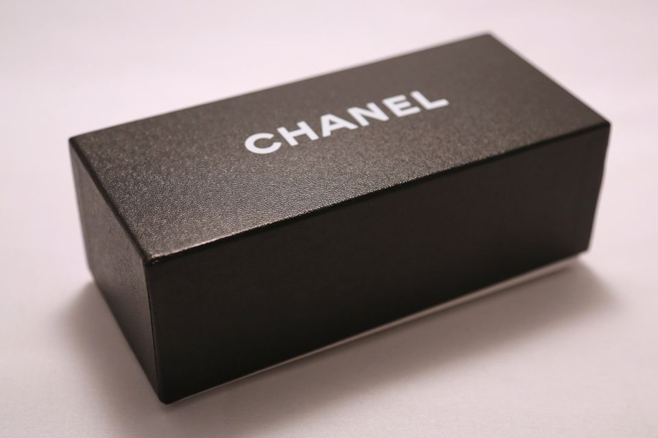 CHANEL Sonnenbrille 5116-Q, Lederstepp, 380,- € NEU, gratis DHL in Berlin