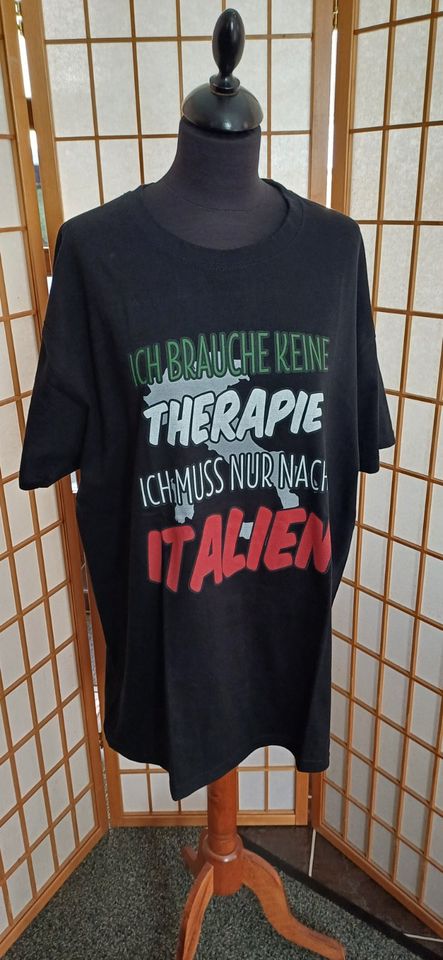 T Shirt Ich brauche keine Therapie ... nur nach Italien XXL 2XL in Weimar