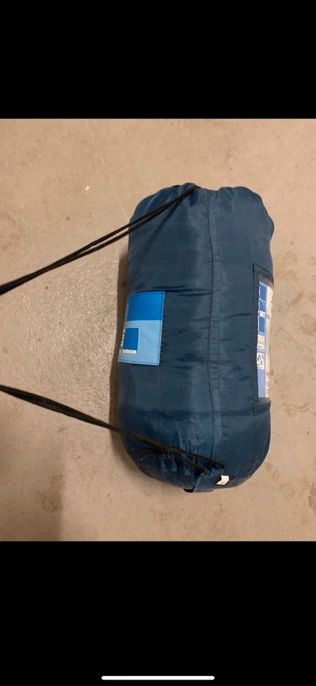 Steppdeckenschlafsack von Sierra Designs blau Innenlänge 187cm in Berlin