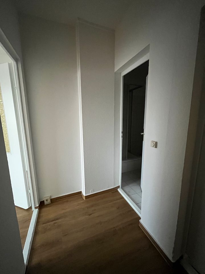 Neu renovierte 2-Zimmer-Wohnung in Schwerin in Schwerin