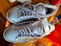 Adidas silberne Sneaker TOP und NEU! Hessen - Dietzenbach Vorschau