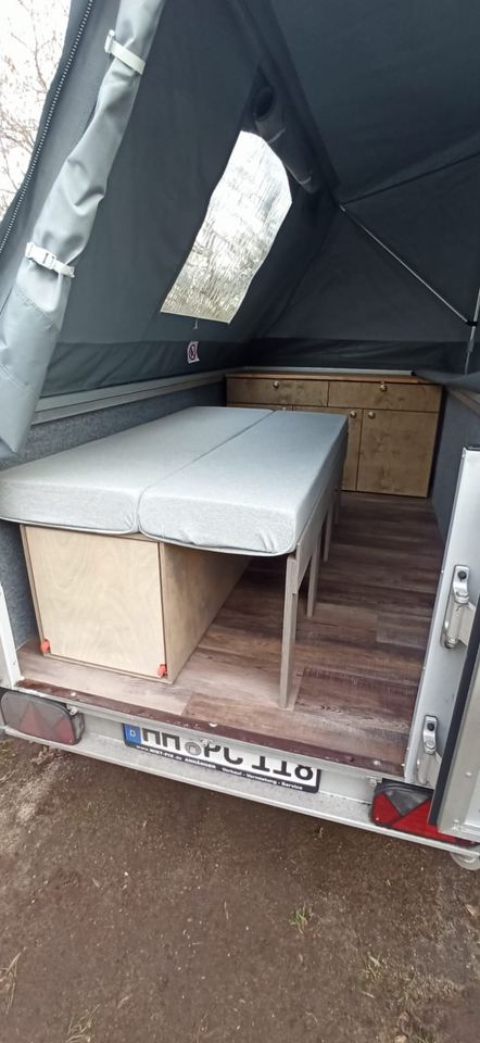 Camper Anhänger ausgebauter Klappcaravan von PureCamping in Hamburg