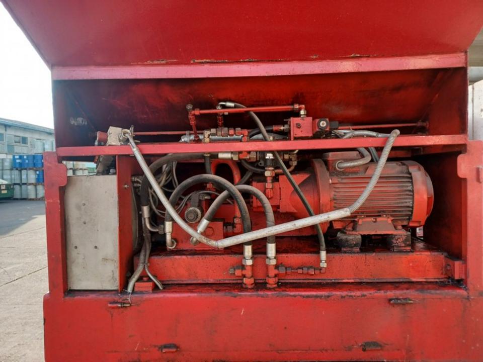 stationäre Müllpresse No 04 Avermann Avos SP-12 in Bad Tennstedt