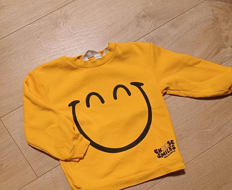 !!!WIE NEU!!! "H&M" Sweatshirt / Pullover / Shirt "Smiley World" in Schwerte