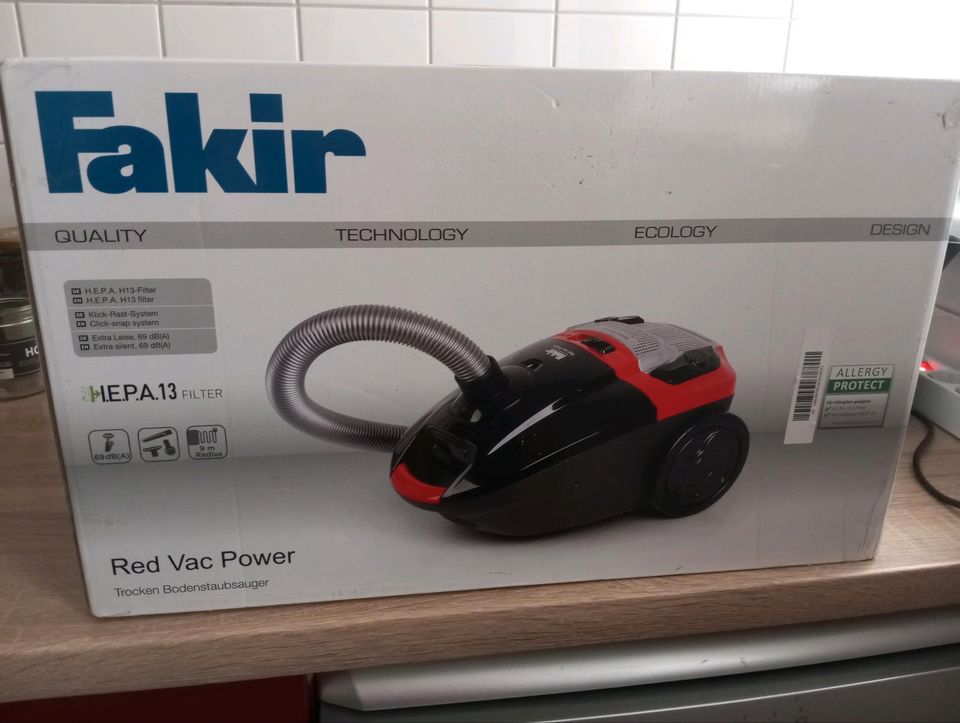 Fakir Bodenstaubsauger red vac power, 700 w,  Mit OVP in Sigmaringen